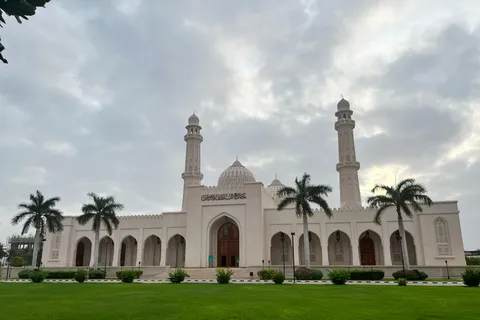 Historical Salalah City Tour with Culture, Food & Shopping