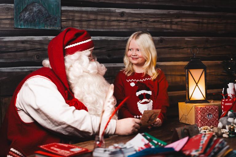 罗瓦涅米：圣诞老人办公室专属会面罗瓦涅米：在圣诞老人的办公室里与他进行私人会面