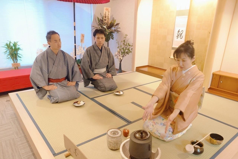 Tea ceremony experience in Japanese-style room 60min 60min session
