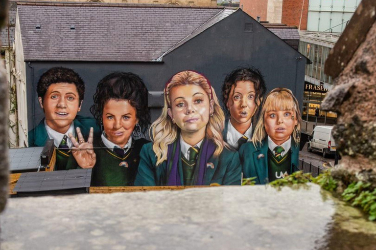 Belfast: Giants Causeway & Walled City of Derry Group Tour From Belfast: Small Group Giants Causeway and Derry City