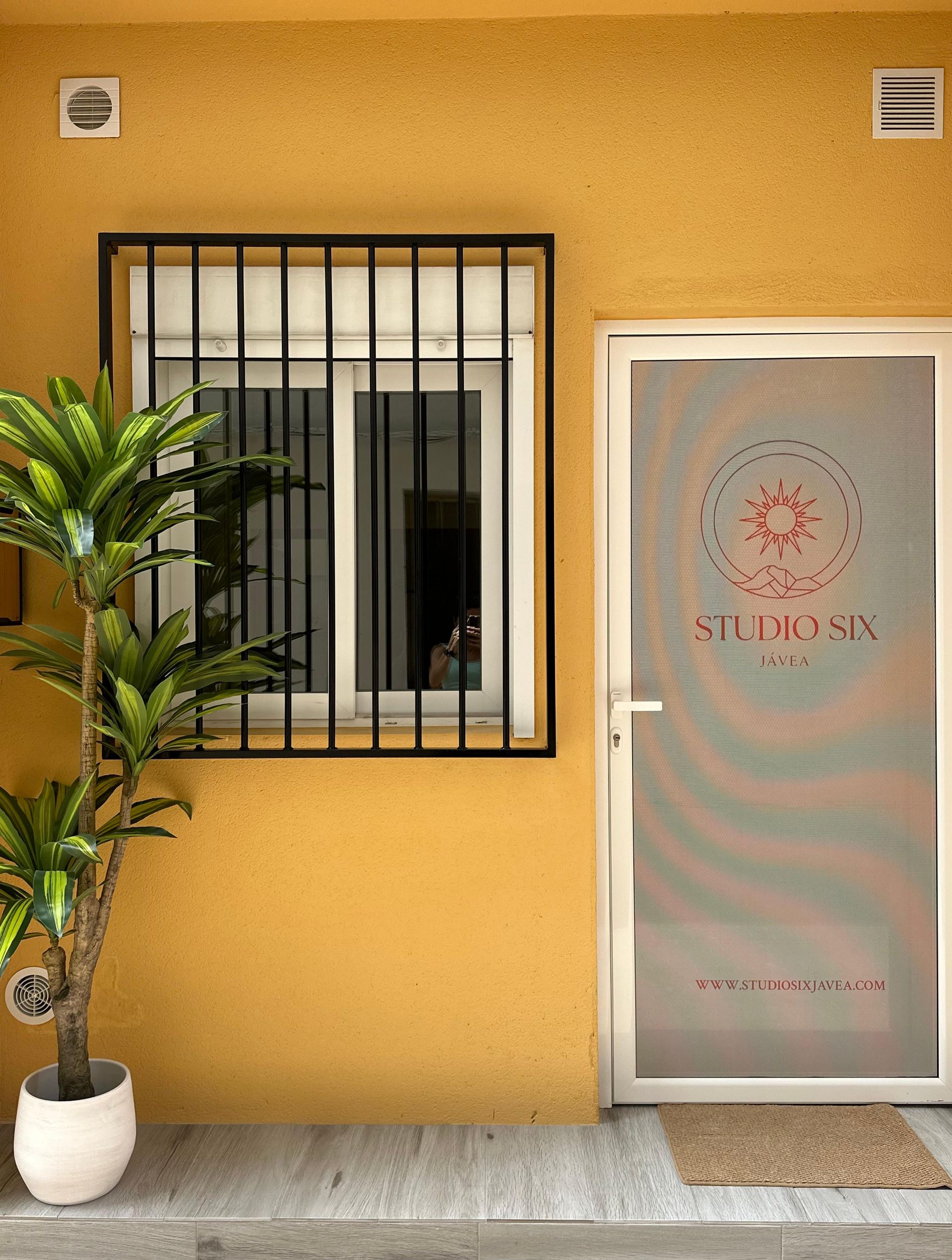 Jávea: Yoga-Kurs in der historischen Altstadt (auf Englisch)