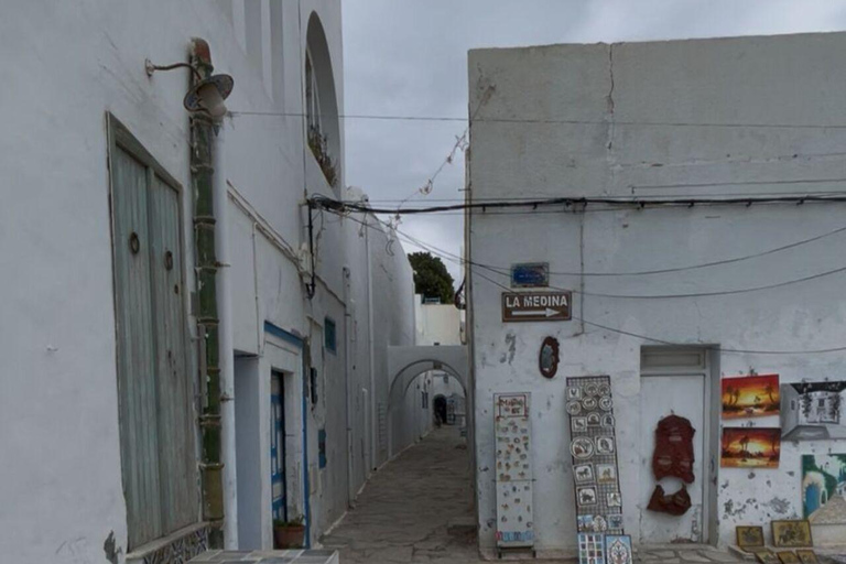Hammamet Medina VIP: 100% Tunisian guided walking tour! Hammamet Medina VIP: 100% Tunisian Guided Walking Tour!