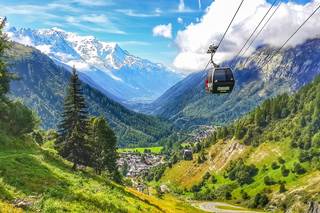 From Geneva: Guided Day Trip to Chamonix and Mont-Blanc