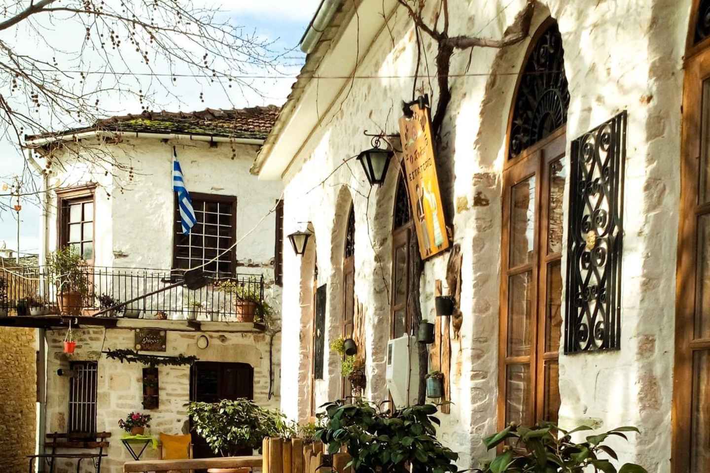 探索彼利恩：皮纳卡提斯、维齐察和米利埃斯小团游