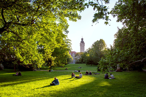 Leipzig: tour privado en bicicleta con guía local certificado.Leipzig: recorrido privado en bicicleta con guía certificado y conocedor de la zona