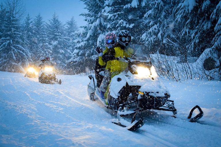 Zakopane: Excursión en moto de nieve extrema con hoguera