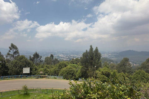Addis Ababa: Guided City Tour with Coffee Ceremony & Market