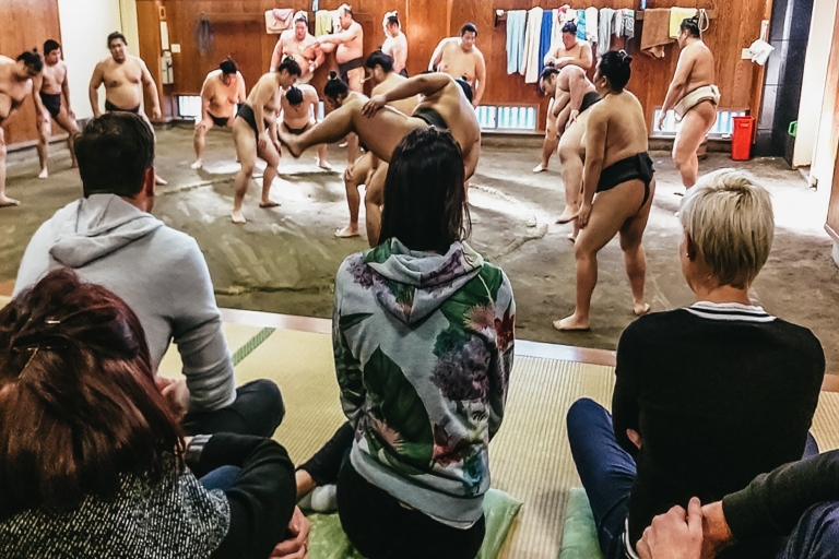 Tokio: Besuch beim Morgentraining von Sumo-Ringern