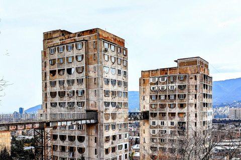 Hidden Tbilisi: Uma Viagem Pelo Modernismo e BrutalismoHidden Tbilisi: uma jornada pelo modernismo e brutalismo