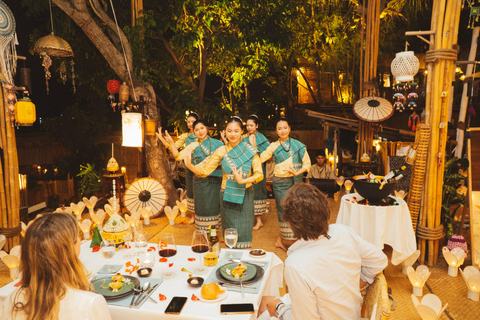 Luang Prabang: Private Romantic Dinner with Wine & Show