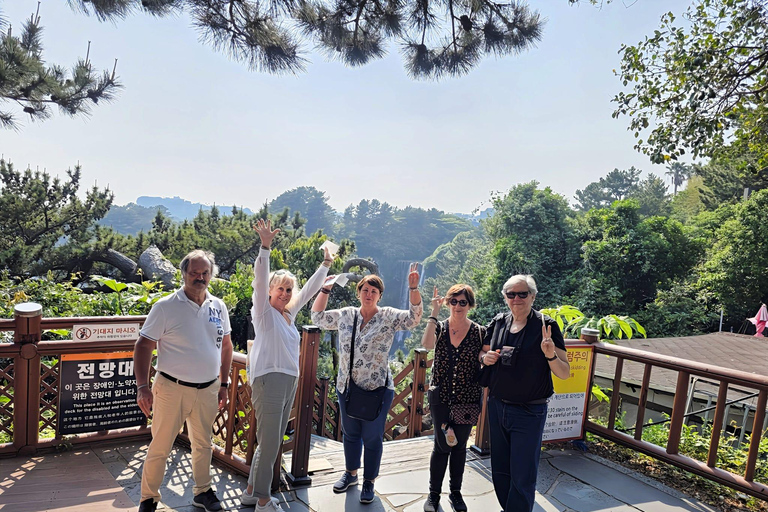 Busan: Top Attractions Tour for Cruise Guests For Busan Cruise Guest Highlight Top Attraction Group Tour