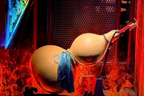 Shanghai After Dark: Taoist fortune telling bar hopping