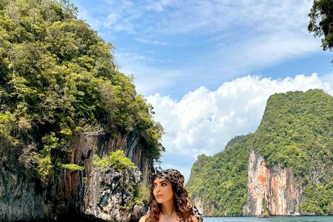 Krabi: Hong Island Private Luxury Longtail Boat Trip Krabi: Private Hong Island Luxury Longtail Boat Trip