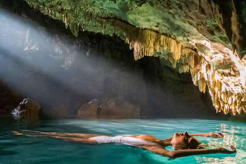Labuan Bajo: Rangko Cave Tour with Natural Pool Swim