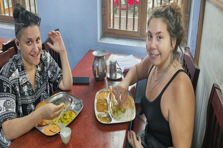 Kochi: Tuk-Tuk-Ausflug mit versteckten SchätzenKochi: Ausflug mit dem Tuk-Tuk zu versteckten Schätzen