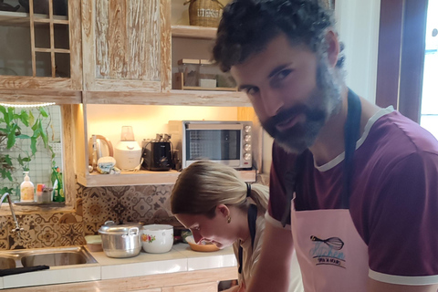 Yogyakarta: clase de cocina con visita al mercado y servicio de recogida del hotelClase de cocina con servicio de recogida del hotel