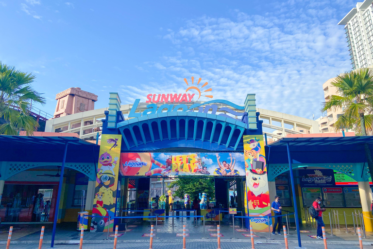 Kuala Lumpur: Sunway Lagoon Ticket &amp; 1-Way Transfer