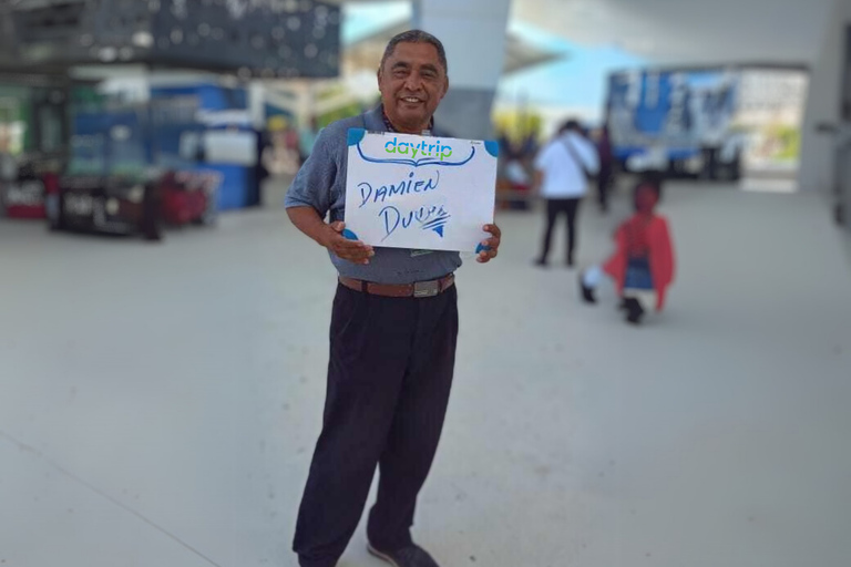 De Tulum/Akumal/Playa del Carmen à Cancun : Navette partagéeAller simple en voiture partagée d&#039;Akumal à l&#039;aéroport de Cancun