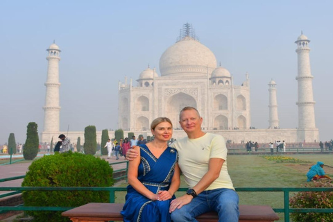 Same Day Taj Mahal Tour from Delhi by Car – Private Day Trip From Agra: All-Inclusive Taj Mahal & Agra Fort Tour