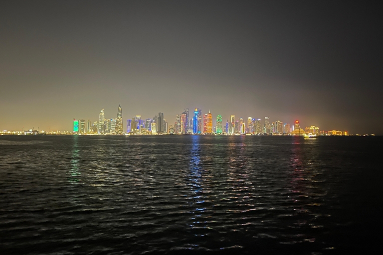 Doha: Nocna wycieczka po mieście, w tym przejażdżka tradycyjną łodzią dhowDoha: Nocna wycieczka po mieście z tradycyjną łodzią dhow