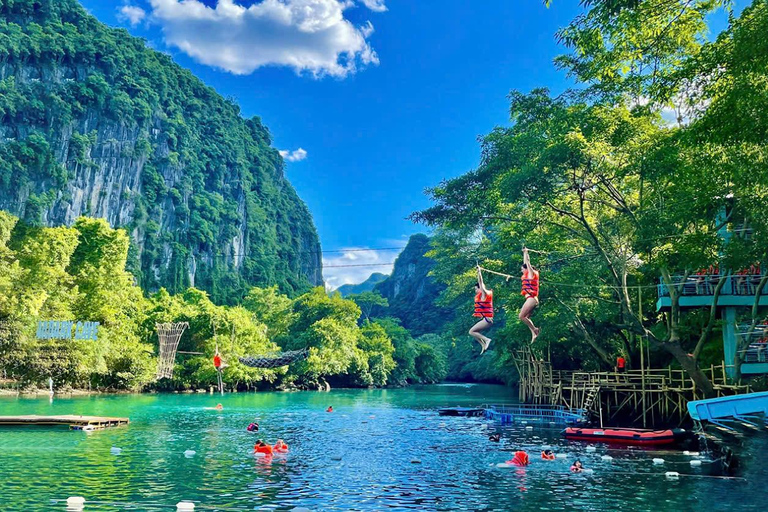 De Hue: Excursão de um dia à descoberta das grutas escurasCombina: Tirolesa e banho de lama na gruta escura com hotel a partir de Hue