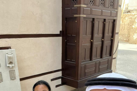 Beyond the Corniche: Jeddah Sunset Tour
