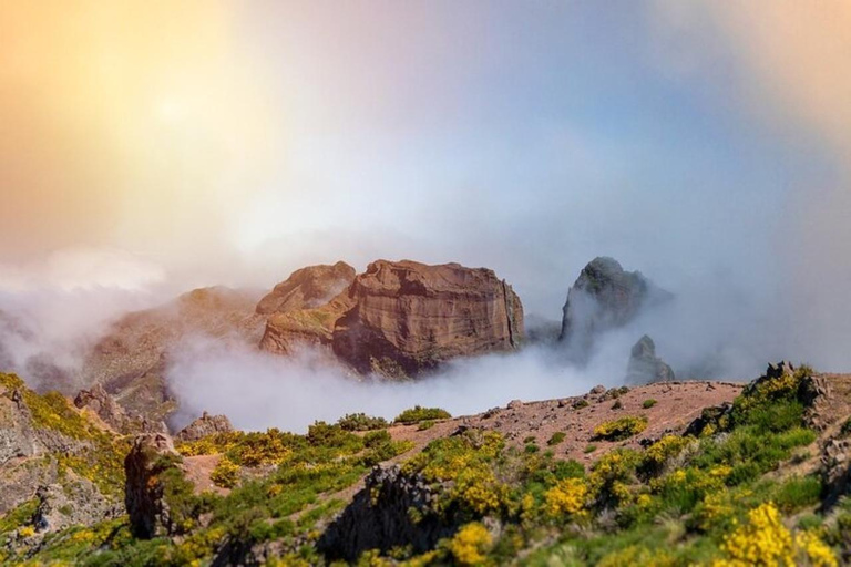 Madeira: Pico Arieiro to Pico Ruivo Guided Hiking Tour Pickup Ponta do Sol