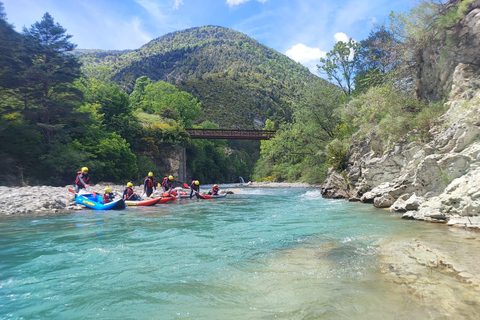 Verdon: Canoe Raft in the Gorges Canoe rafting in the Verdon Gorges