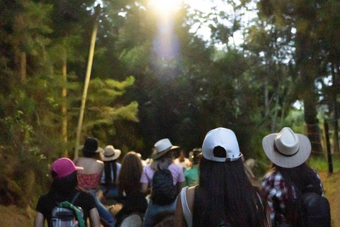 Passeio a cavalo em Copacabana com tudo incluído - Medellín