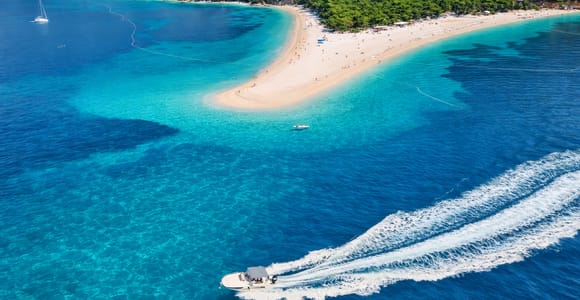 Makarska: 3-Insel-Schnellboot-Tour zum Goldenen Horn und zur Blauen Lagune