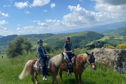 Florence: Horse ride 3h and Wine Tasting&Lunch at a castle