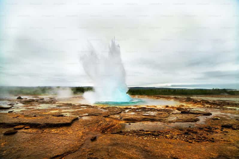 Reykjavik: Golden Circle tour, Crater & Icelandic Horses