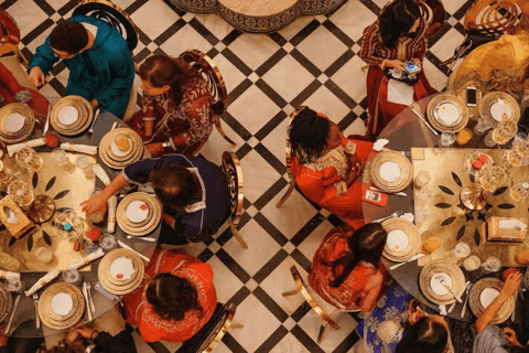 丹吉尔：摩洛哥婚礼之旅含海娜彩绘与浪漫晚餐丹吉尔：摩洛哥婚礼之旅，含海娜彩绘与浪漫晚餐