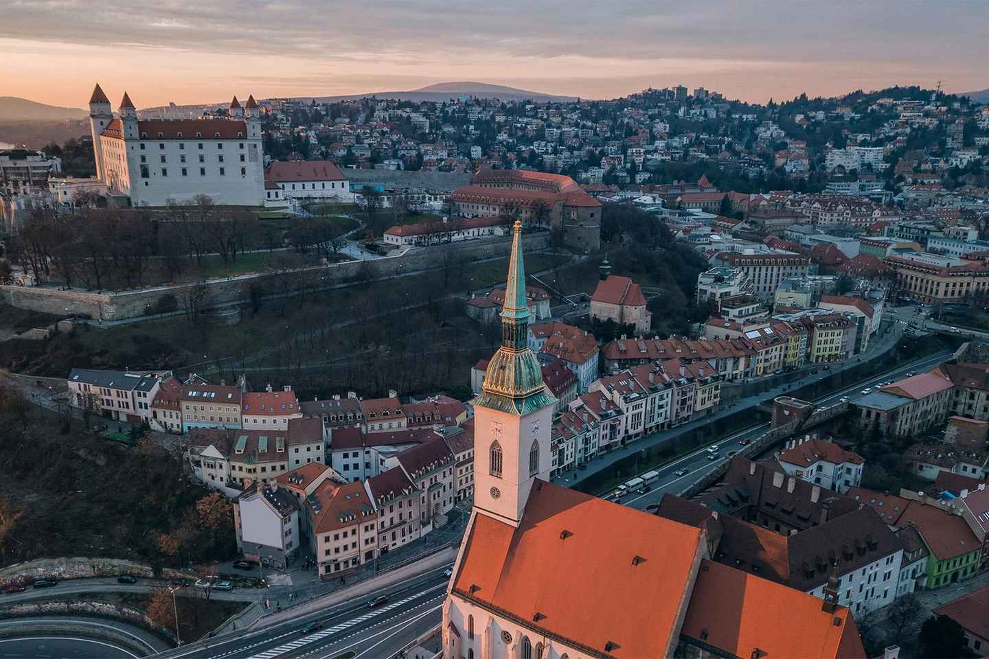 维也纳一日自驾游：畅游布拉迪斯拉发