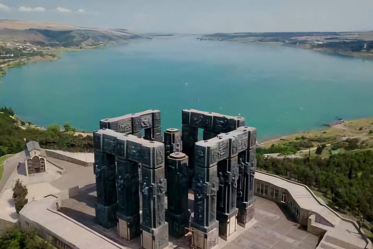 Private Day Tour from Kutaisi to Mtskheta and Tbilisi