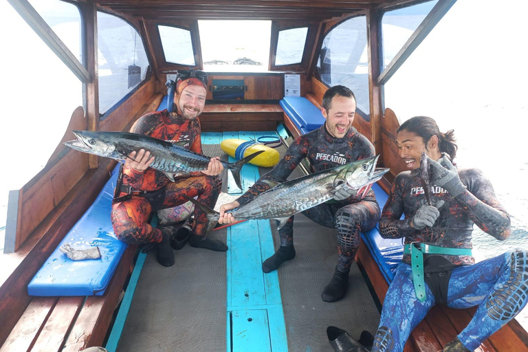 Gili Air: Spjutfisketurism och läckra färska fångsterGili Air: Spearfishing Thrills och läckra färska fångster!