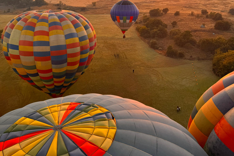 Johannesburg: Hot Air Balloon Flight along Magalies Valley Johannesburg: Magalies River Valley Hot Air Balloon Flight