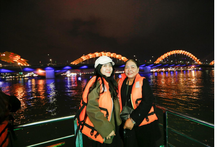 Night Tour Da Nang - Market, Dragon Bridge and River Cruise