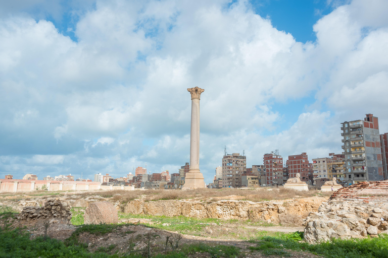 Egypt 9-Day Tour: Pyramids, Alexandria, Luxor & Nile Cruise