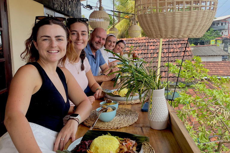 Galle: Private Full-Day Scooter Tour with Lunch and Guide Scooter Tour with a Swim