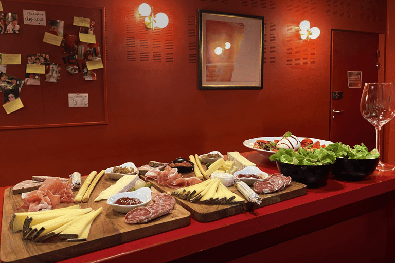 Evening Meal & Show in Avignon