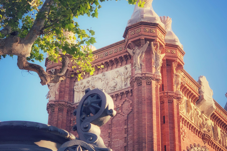 Barcelona: prywatne zajęcia z fotografii telefonicznej – park i stare miastoBarcelona: Prywatne zajęcia z fotografii telefonicznej – park i stare miasto