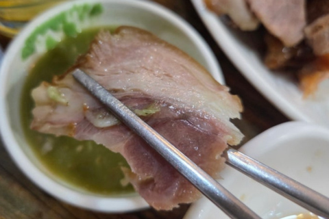 Busan: Local Market, Jokbal Dinner, and Beach Experience