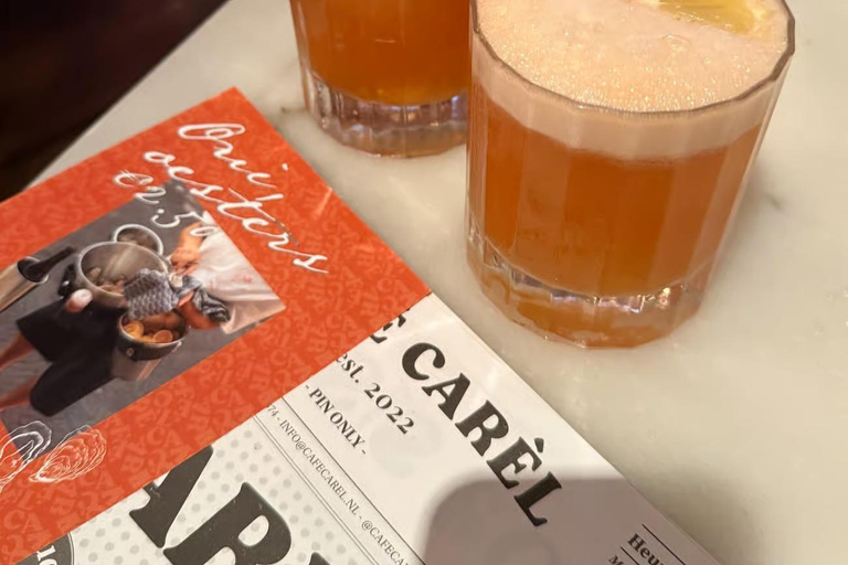 Utrecht: Cocktail tour with drinks & games