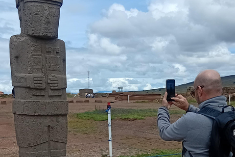 From La Paz: Tiwanaku and Chacaltaya Day Trip
