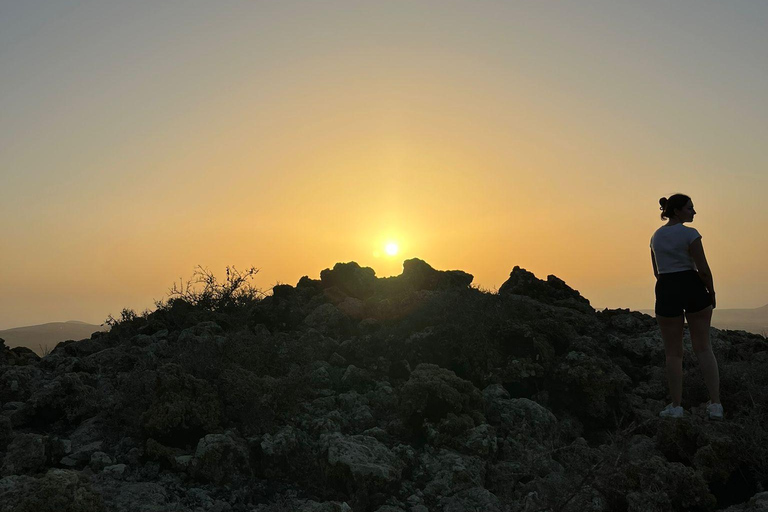 Fuerteventura: Sunset Volcano Walk & Stargazing Tour