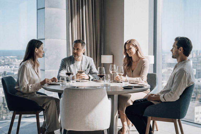 Gdańsk: Spanish wine tasting & tapas selection on 33rd floor