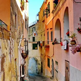 Procida kostenlose Tragflügelboot-Tour + Transfer + typisches Dessert und ...
