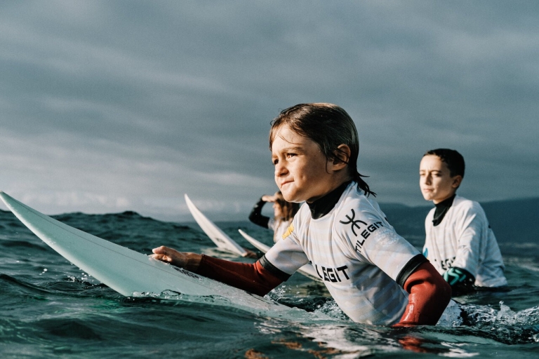 Tenerife : Leçon de surf en groupe : attrapez votre vagueTenerife : Leçon de surf, prenez votre vague !