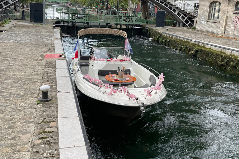 Unique Cruise on the Canal Saint-Martin and the Seine